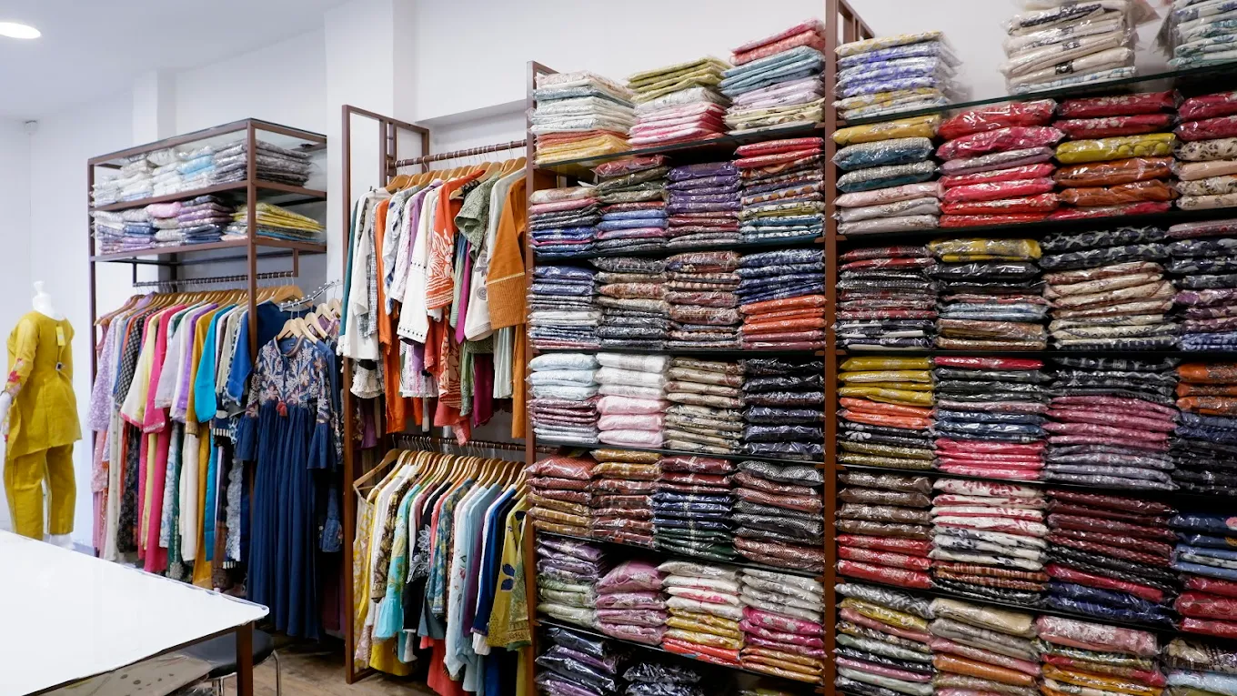 Signature Kurtis at Yuvee Forever Fashion, Dadar West